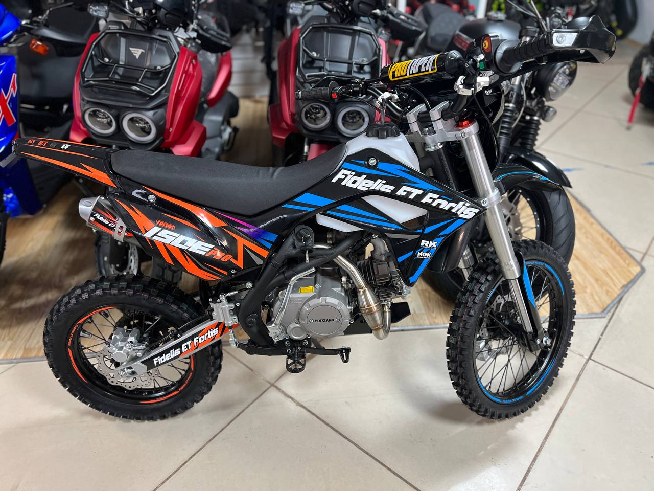 Мотоцикл (питбайк) PROMAX FIDET (ФАЙДЕТ) 190E PRO 17/14 в Симферополе