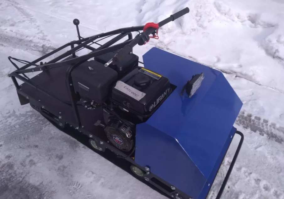 Мотобуксировщик AhtaR ЗИМА с реверсом (задний ход) в Симферополе