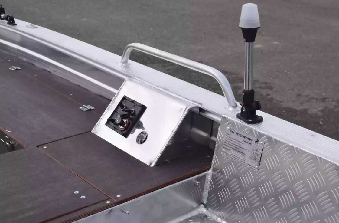 Алюминиевая лодка Wyatboat-390РМ в Симферополе