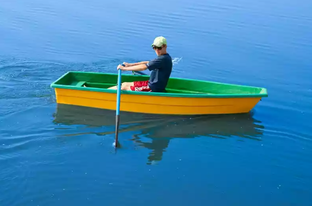 Стеклопластиковая лодка Малютка в Симферополе