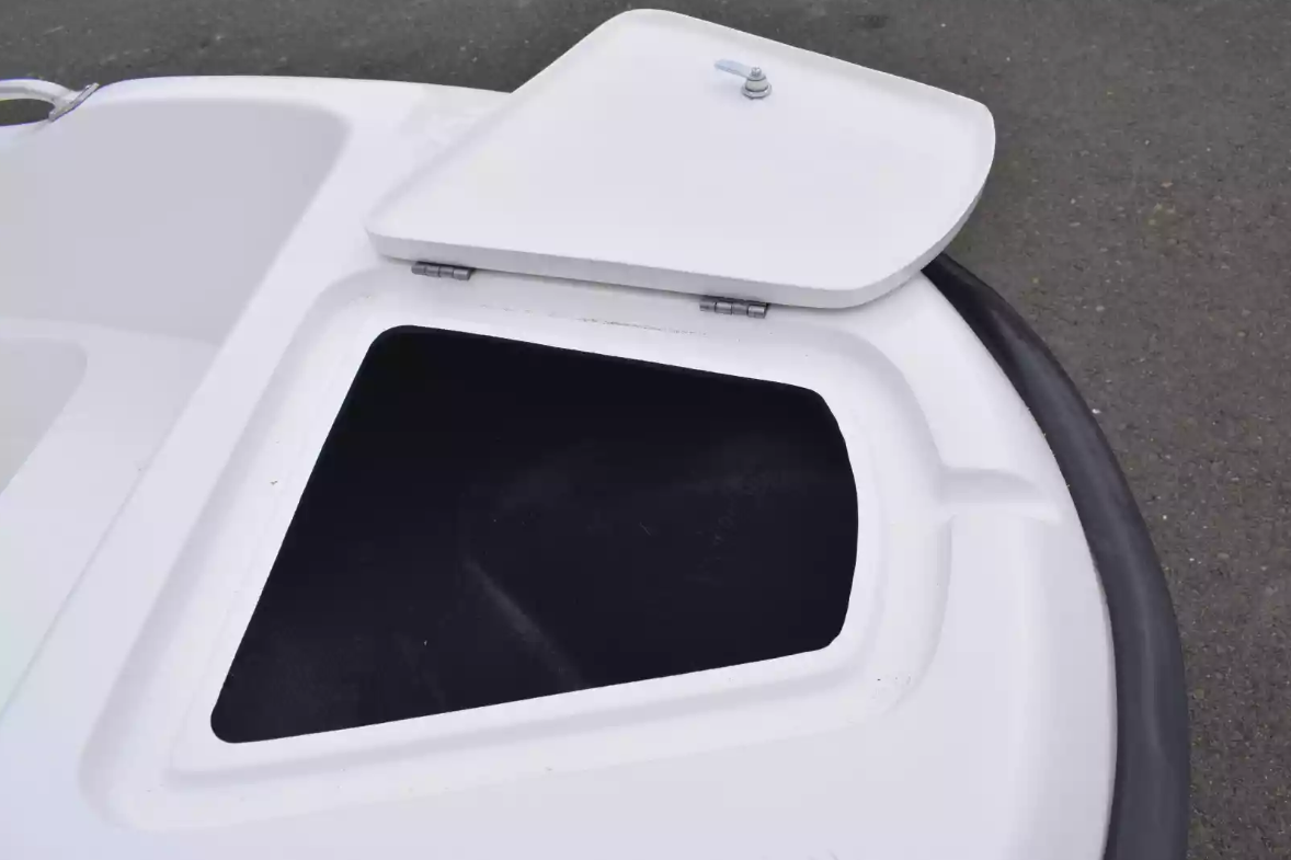 Стеклопластиковая лодка Пингвин New (тримаран) в Симферополе