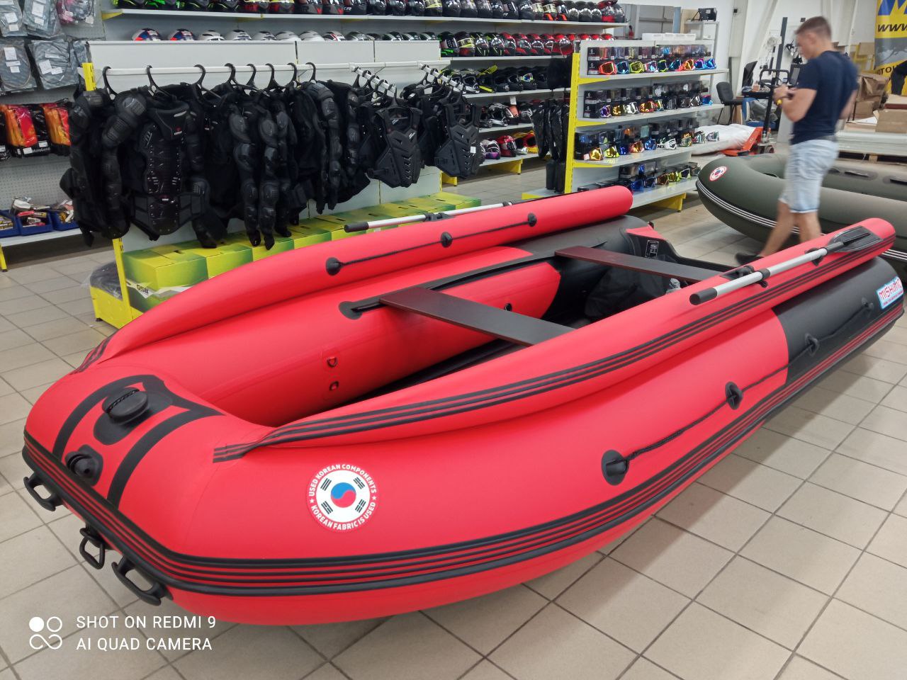 Лодка MISHIMO RIVER FJET PRO 410  под водомет в Симферополе