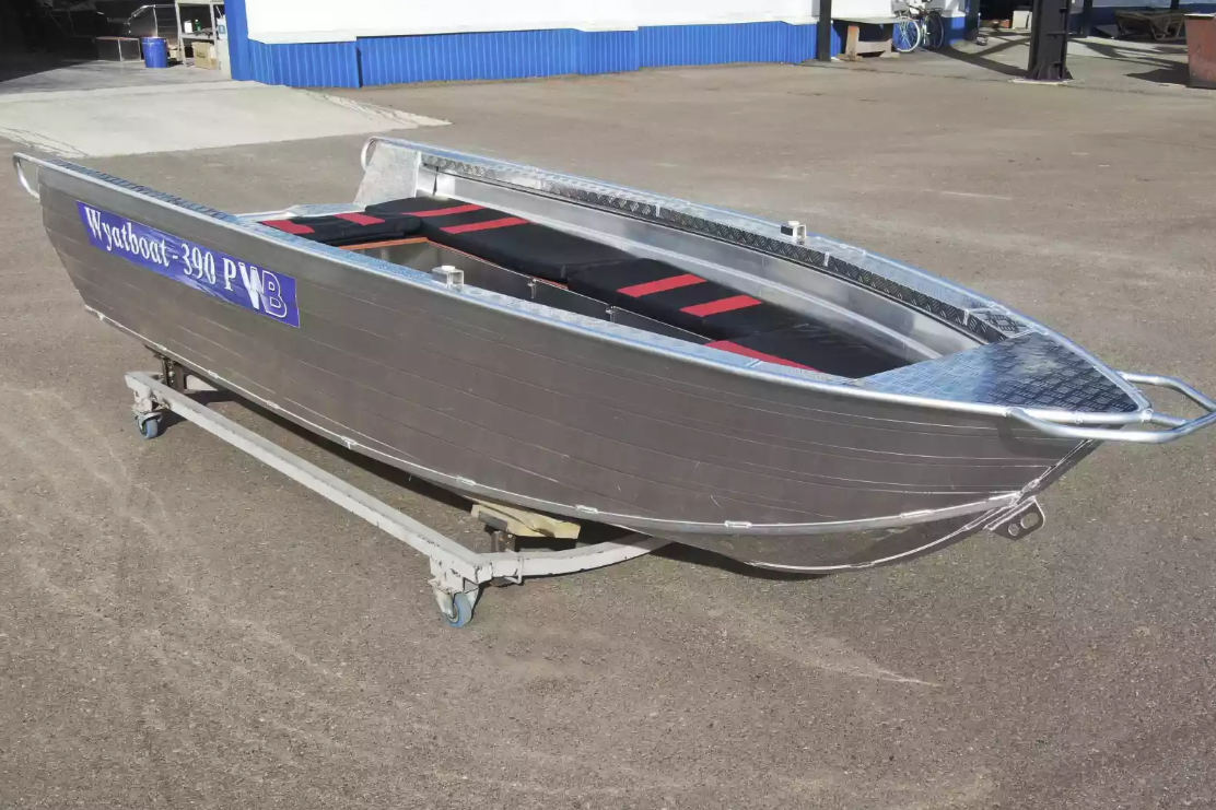 Алюминиевая лодка Wyatboat-390РМ увеличенный борт в Симферополе