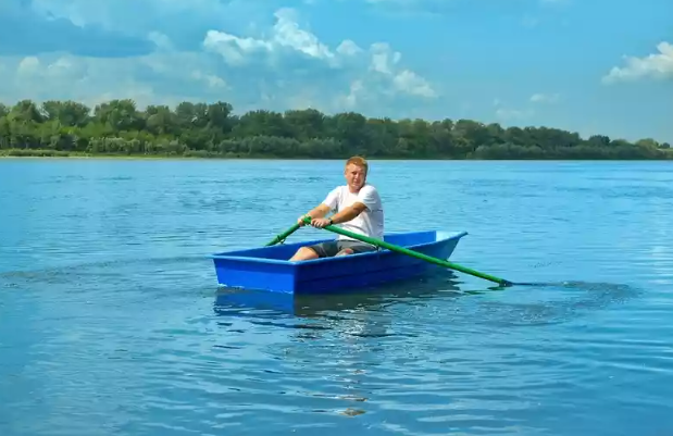 Стеклопластиковая лодка Малютка в Симферополе