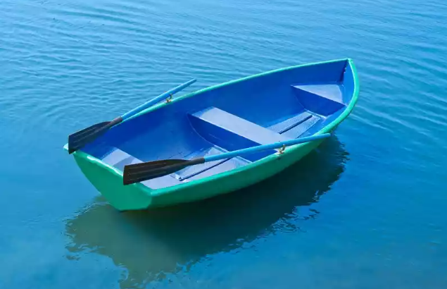 Стеклопластиковая лодка Дельфин в Симферополе