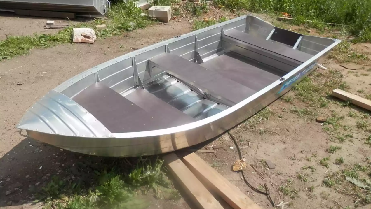 Алюминиевая лодка Вятка-Профи 32 в Симферополе