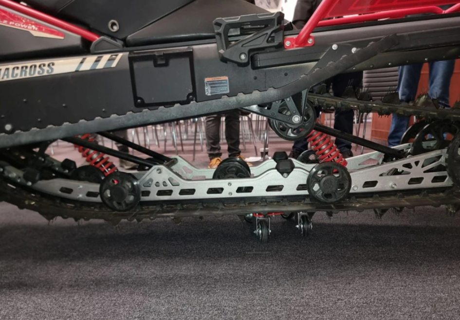 Снегоход AODES Siberiacross 1000 SWT 600mm LCD 6.8 в Симферополе