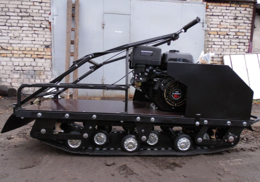 Мотобуксировщик AhtaR Зима 15 л/с с вариатором в Симферополе