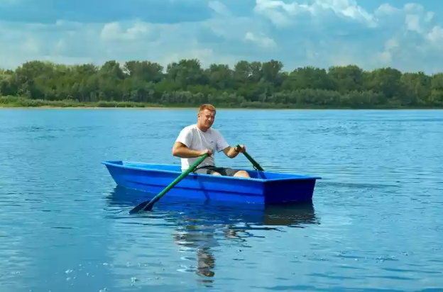 Стеклопластиковая лодка Малютка в Симферополе