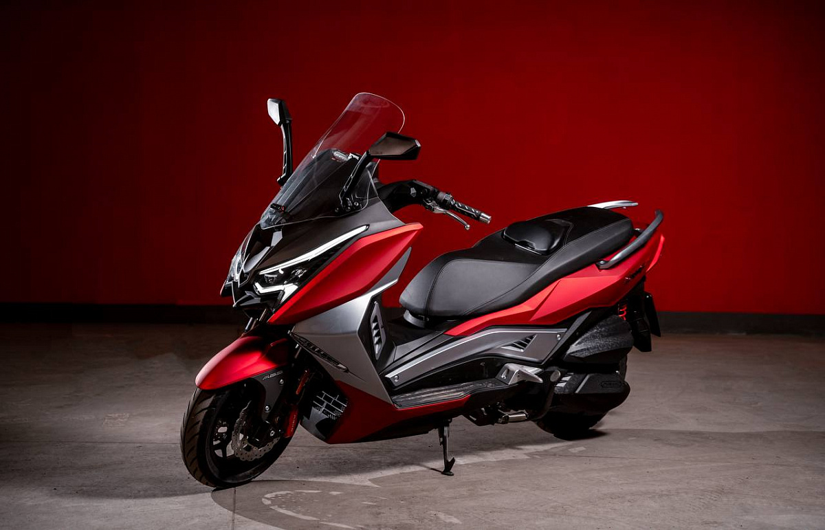 МАКСИСКУТЕР ARIIC 318 в Симферополе