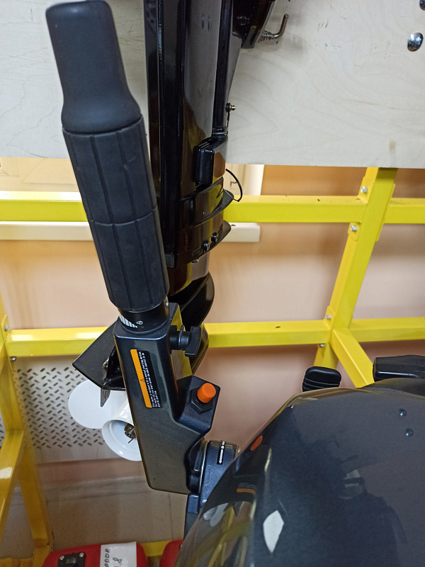 Лодочный мотор BREEZE F9,9S (4х тактный) в Симферополе