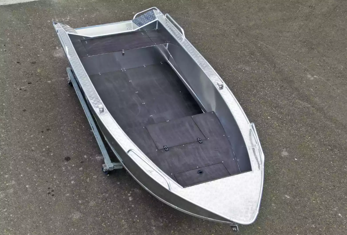 Алюминиевая лодка  Wyatboat-430М FISH в Симферополе