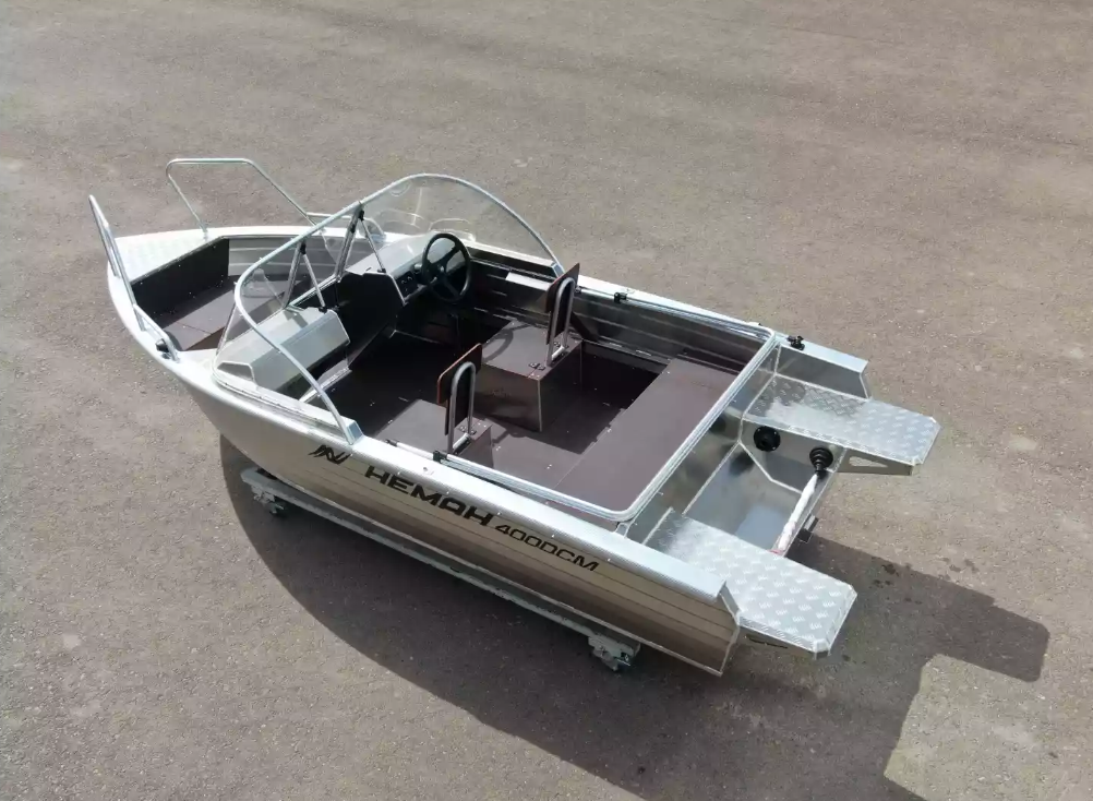 Алюминиевая лодка  Неман-400 DCM NEW в Симферополе