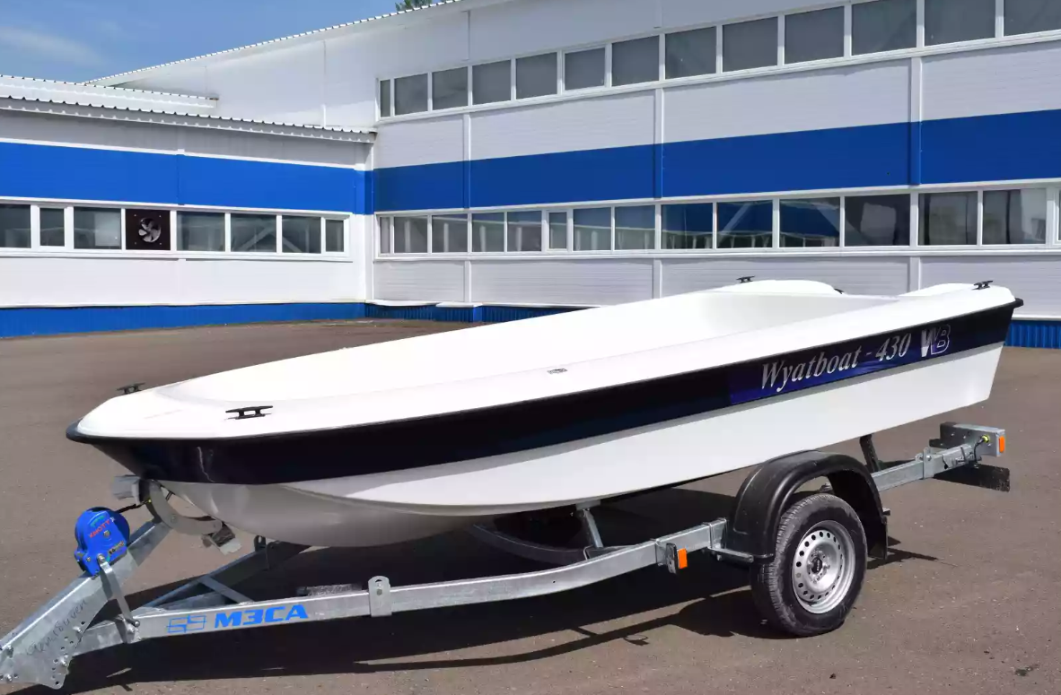 Стеклопластиковая лодка Wyatboat 430 тримаран в Симферополе