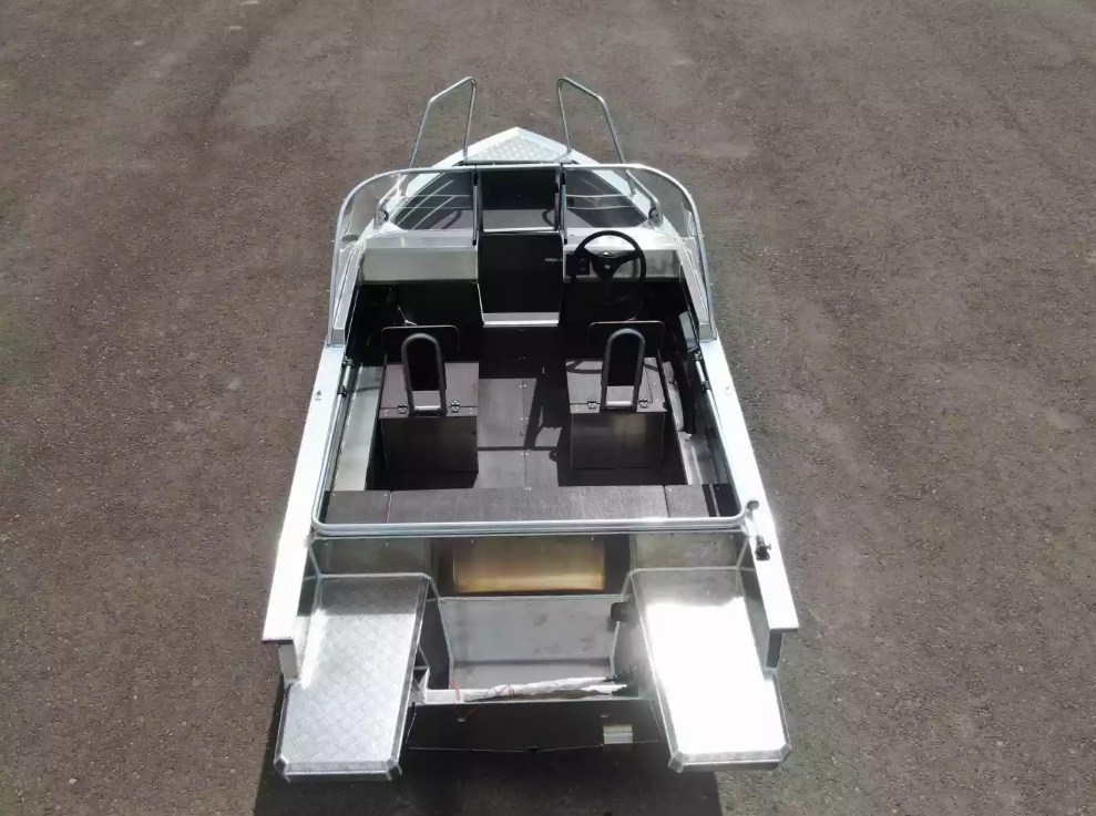 Алюминиевая лодка  Неман-400 DCM NEW в Симферополе