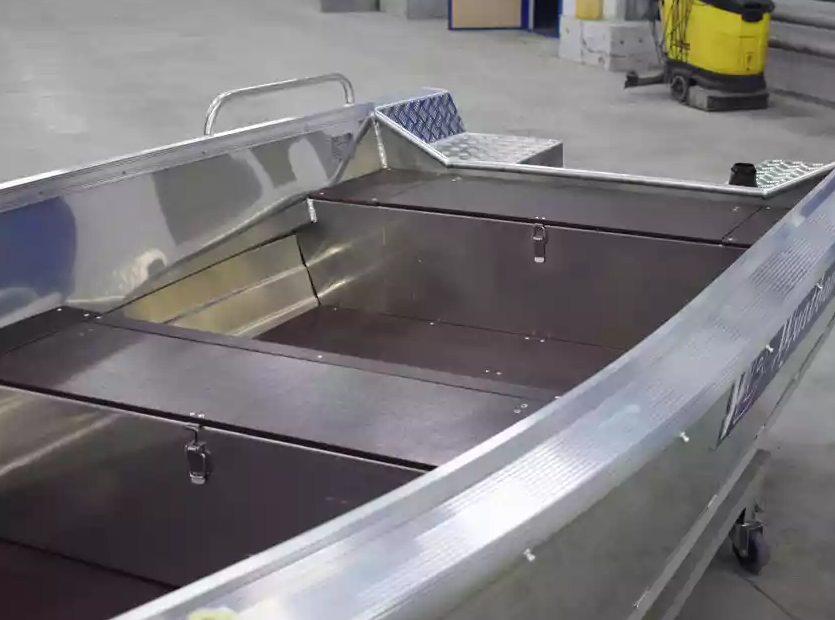 Алюминиевая лодка  Wyatboat-430 Р в Симферополе