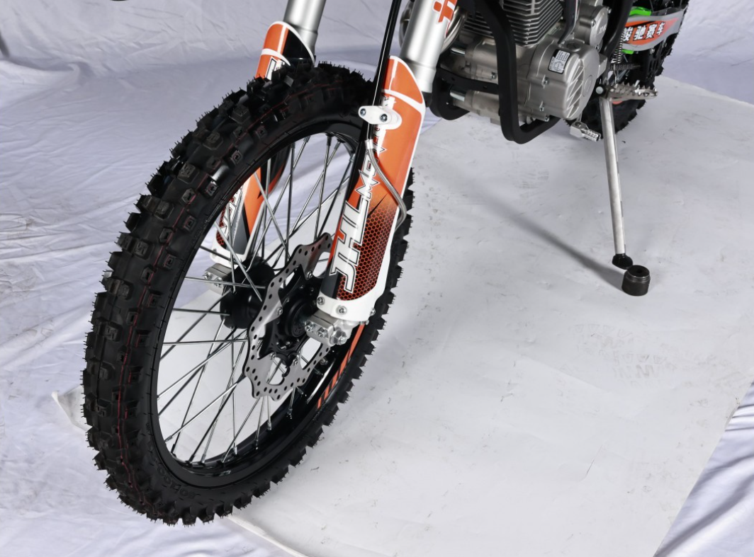 Мотоцикл JHLMOTO JHL LX1 CB250 (172FMM-3A) в Симферополе