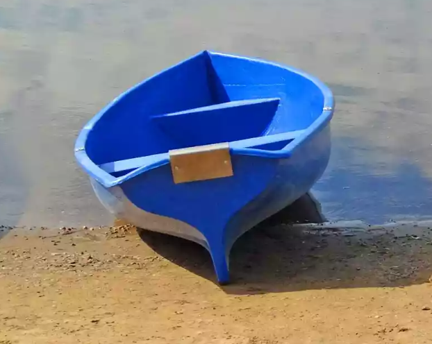 Стеклопластиковая лодка Омуль в Симферополе