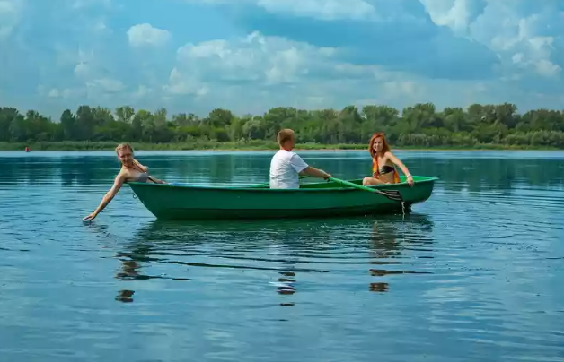 Стеклопластиковая Лодка Голавль в Симферополе