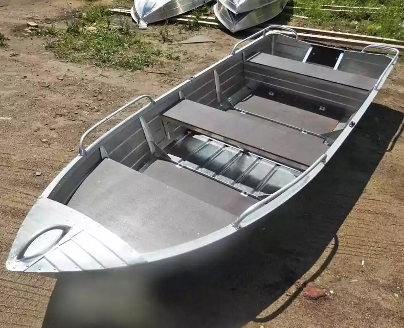 Алюминиевая лодка Вятка-Профи 37 в Симферополе