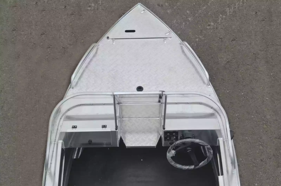 Алюминиевая лодка  Neman-400 PRO в Симферополе