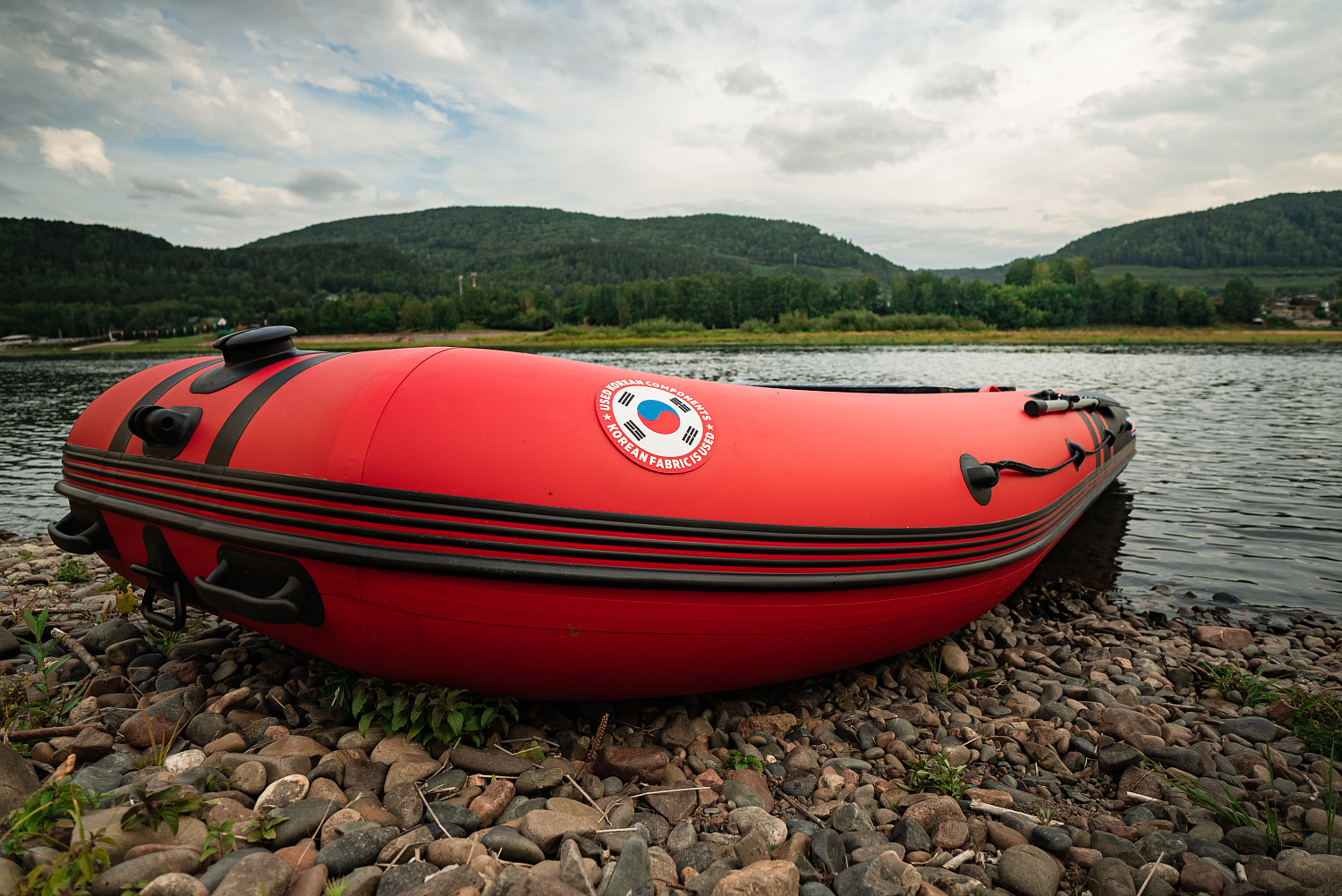 Лодка MISHIMO RIVER FJET PRO 410  под водомет в Симферополе