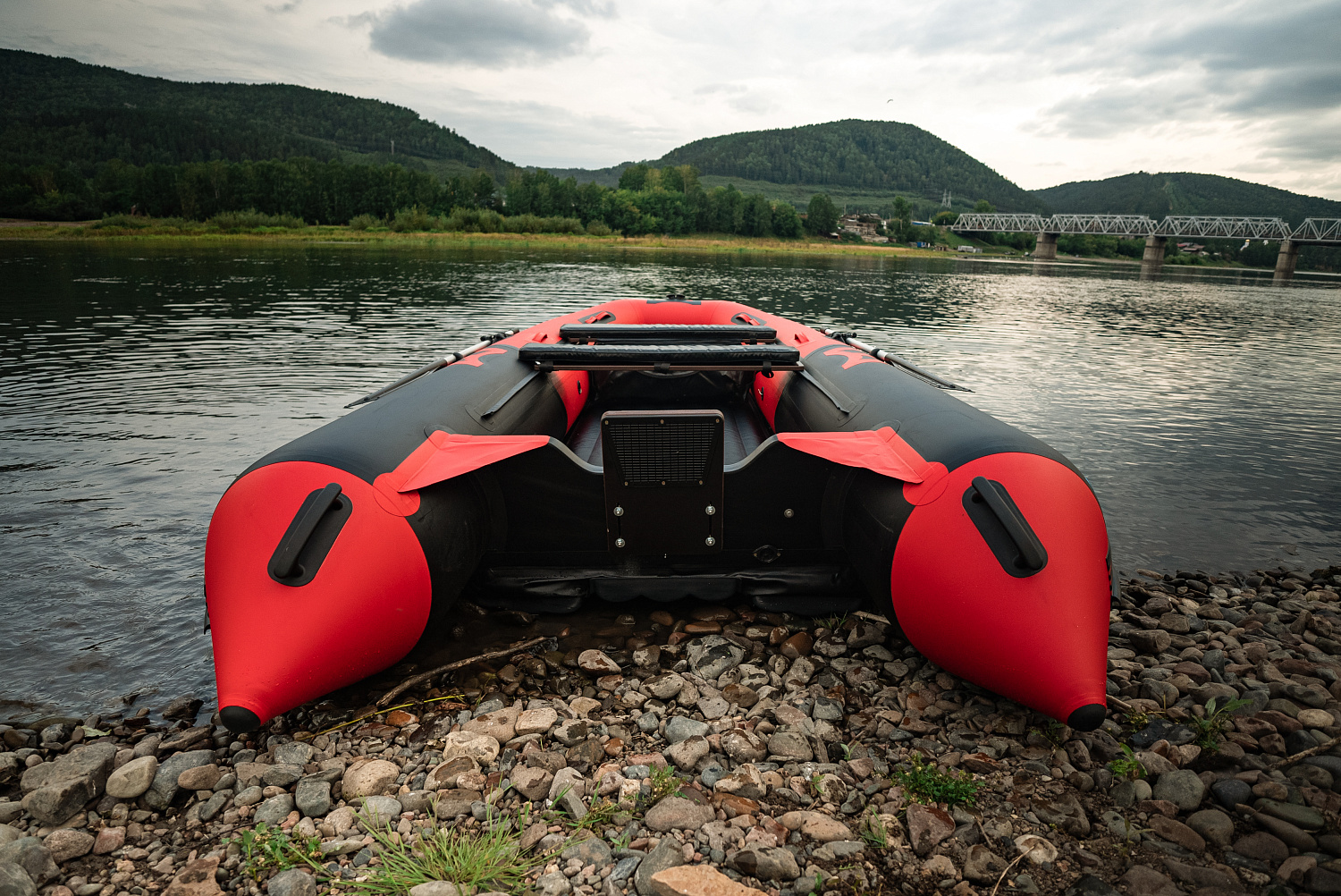 Лодка MISHIMO RIVER JET 400 под водомет в Симферополе