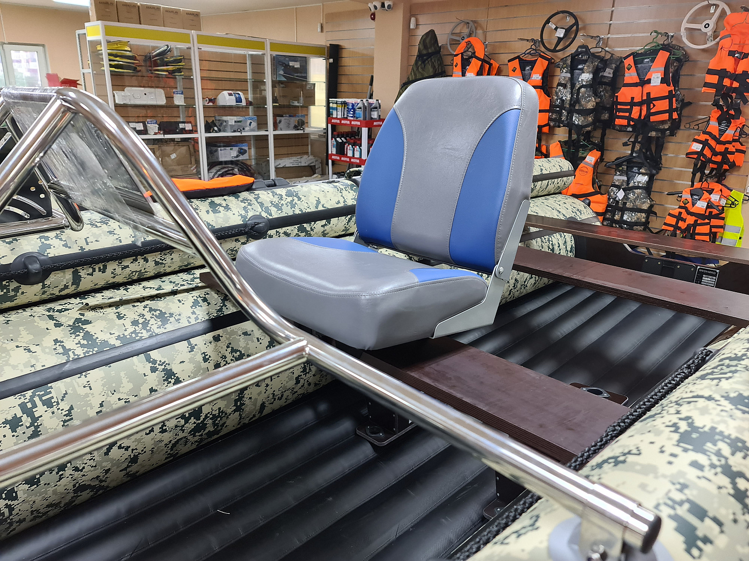 КРЕСЛО МЯГКОЕ РАСКЛАДНОЕ С ПОВОРОТНЫМ МЕХАНИЗМОМ ДЛЯ ЛОДОК в Симферополе