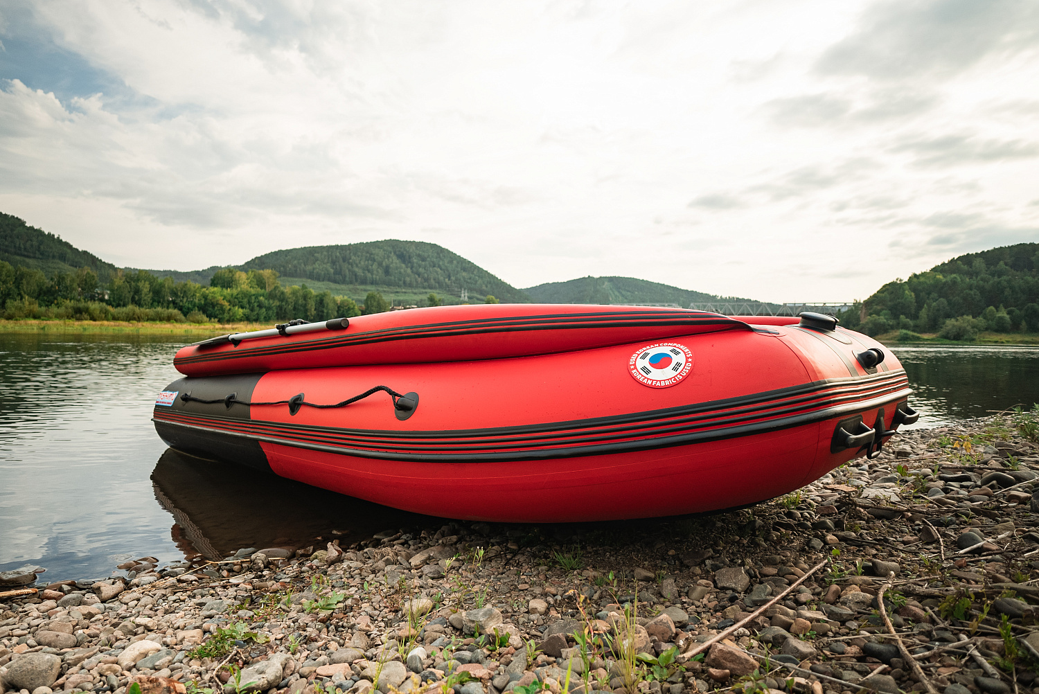 Лодка MISHIMO RIVER FJET PRO 410  под водомет в Симферополе