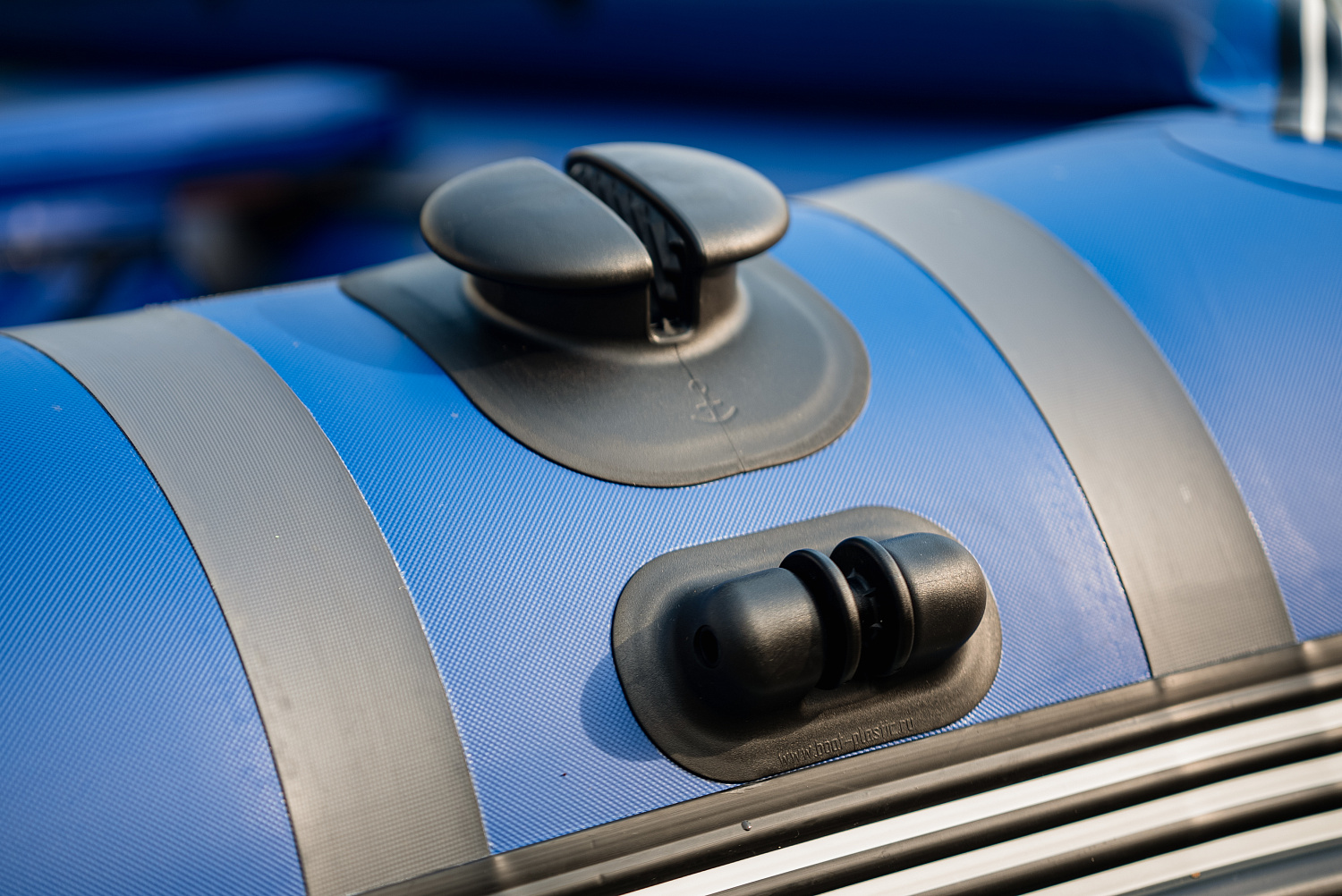 Лодка MISHIMO RIVER FJET PRO 410  под водомет в Симферополе