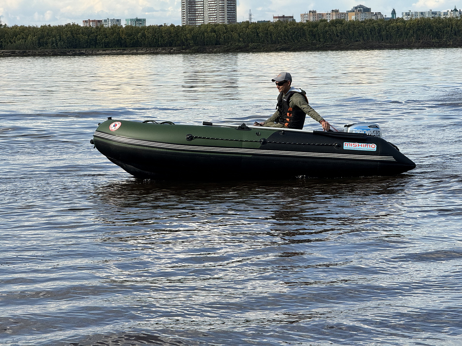 Лодка MISHIMO BIG FLOOR 380 в Симферополе