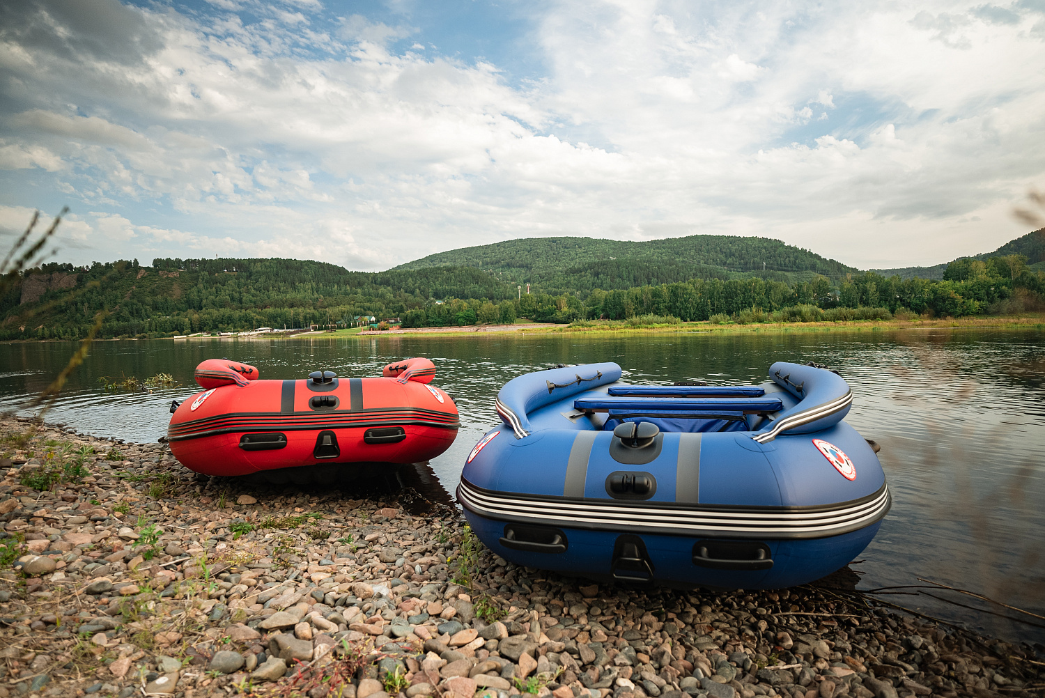 Лодка MISHIMO RIVER FJET PRO 410  под водомет в Симферополе