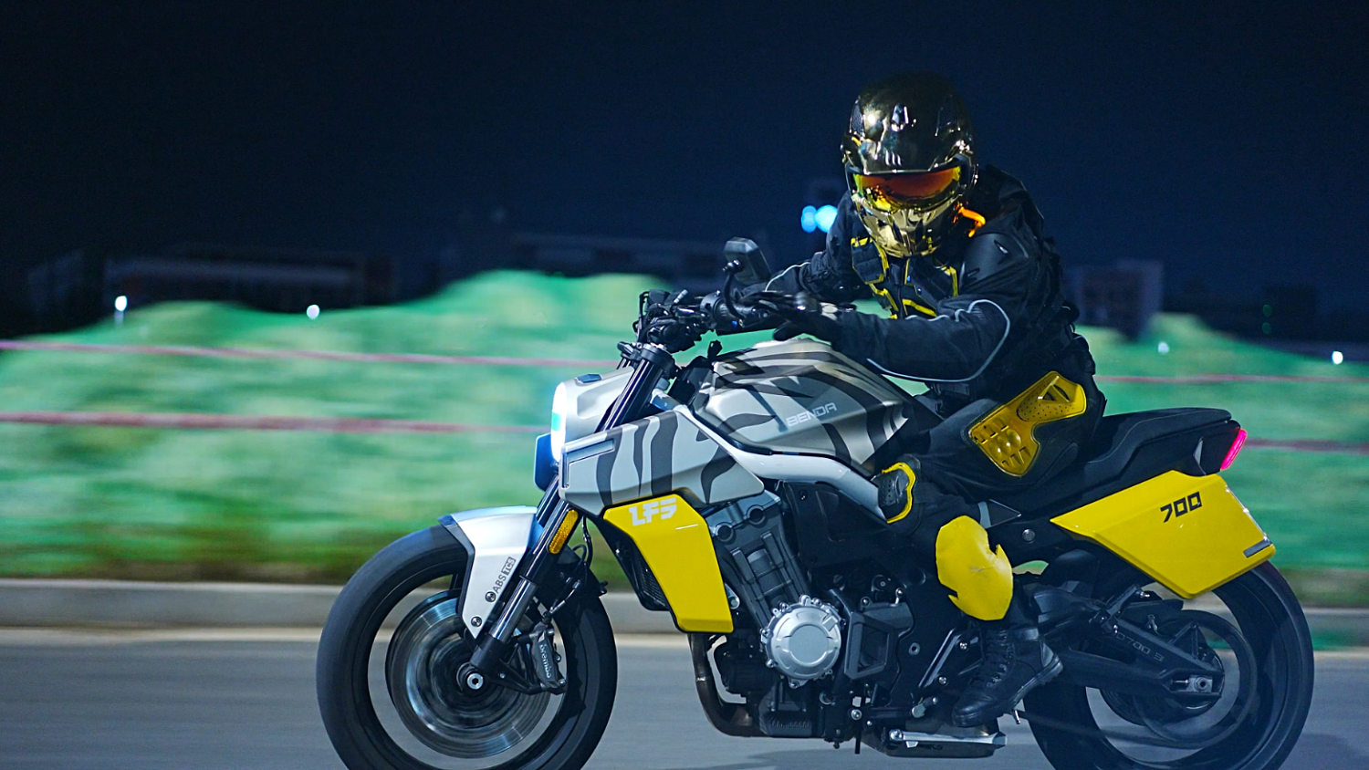 Мотоцикл Benda LFS 700 в Симферополе